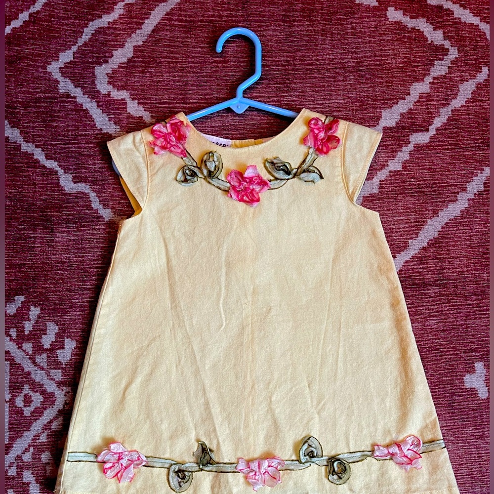 Adorable yellow dress for infant/toddler 24 months